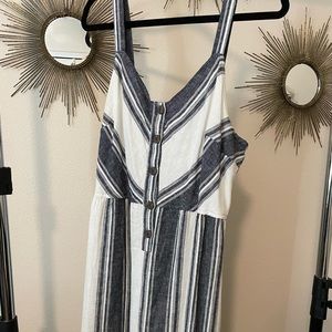 DRESS W POCKETS
